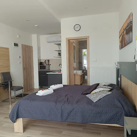 Апартаменты Ujhely Apartmanhaz Шиофок