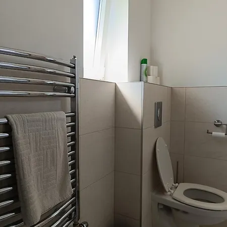 Ujhely Apartmanhaz Апартаменты