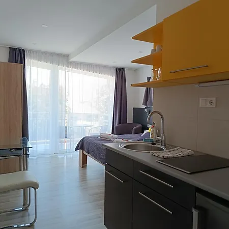Ujhely Apartmanhaz
