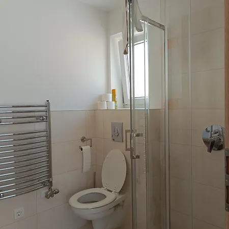 Ujhely Apartmanhaz 公寓 希欧福克