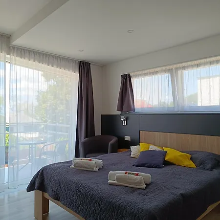 Apartment Ujhely Apartmanhaz