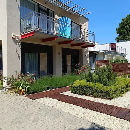Ujhely Apartmanhaz 公寓 希欧福克