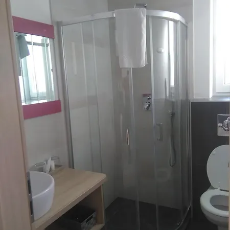 公寓 Ujhely Apartmanhaz *