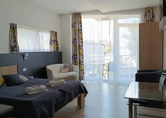 újhely * Siófok